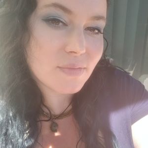 Meet your Posher, Faith